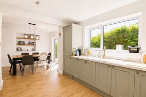 Kitchen- click for photo gallery